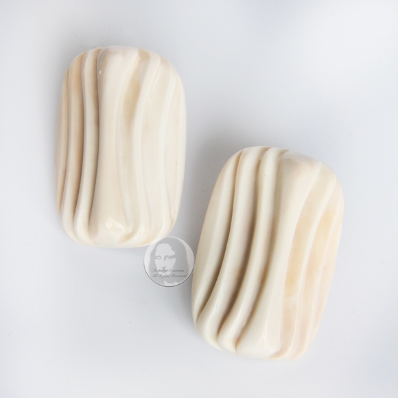 Vintage Givenchy Earrings Abstract Art Deco Style Resin Clip On 1960s Rare - Picture 6 of 11